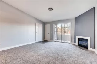 Photo #4: 2076556 Listing 