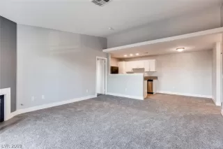 Photo #5: 2076556 Listing 