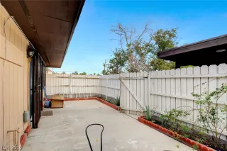 Photo #1: 2076597 Listing 