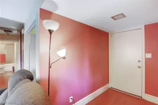 Photo #2: 2076597 Listing 