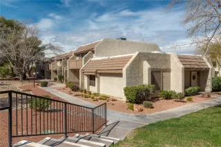 Photo #1: 2076629 Listing