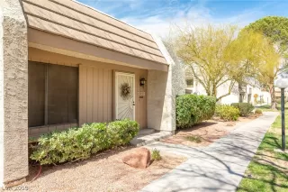 Photo #2: 2076629 Listing