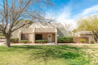 Photo #4: 2076629 Listing