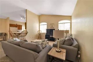 Photo #2: 2076784 Listing