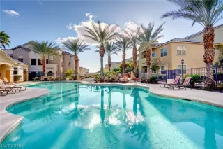 Photo #4: 2076788 Listing 