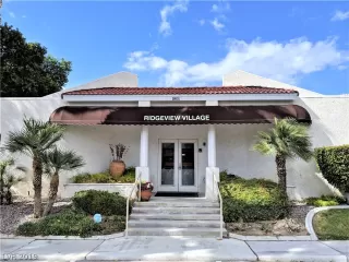 Photo #3: 2076826 Listing