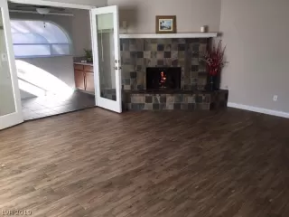 Photo #3: 2076827 Listing 