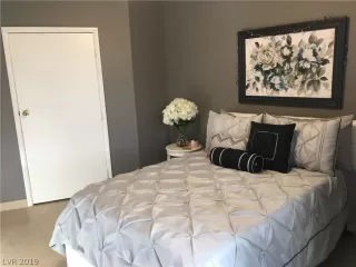 Photo #2: 2076867 Listing