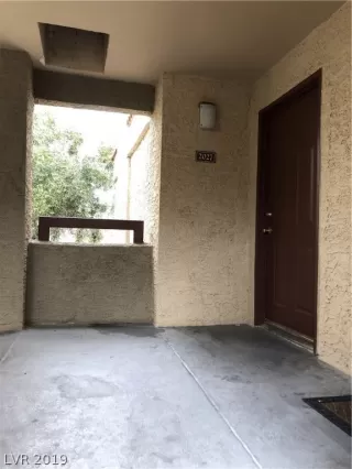 Photo #2: 2076917 Listing