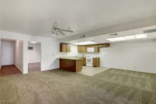 Photo #4: 2076923 Listing 