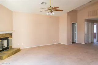 Photo #3: 2077022 Listing 