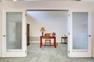 Photo #6: 2077034 Listing