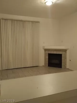 Photo #3: 2077119 Listing