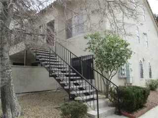 Photo #2: 2077155 Listing