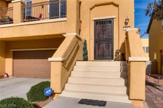 Photo #1: 2077205 Listing