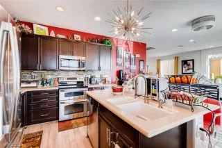 Photo #6: 2077205 Listing