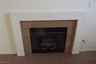 Photo #3: 2077249 Listing