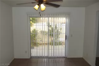 Photo #6: 2077249 Listing