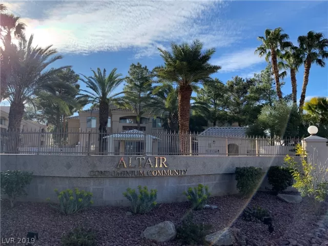 MLS: 2077290 Condo For Sale