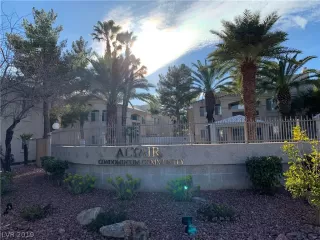 Photo #1: 2077290 Listing