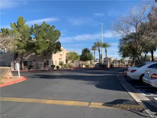 Photo #2: 2077290 Listing