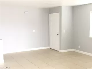 Photo #4: 2077294 Listing 