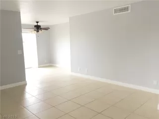 Photo #5: 2077294 Listing 