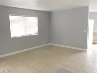 Photo #6: 2077294 Listing 