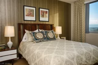 Photo #4: 2077314 Listing