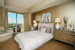 Photo #6: 2077314 Listing