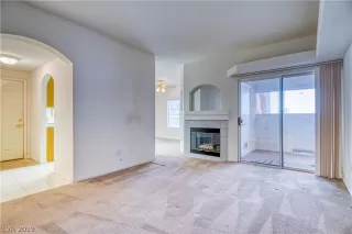 Photo #4: 2077362 Listing