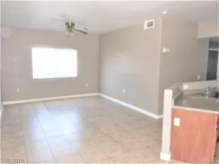 Photo #2: 2077416 Listing