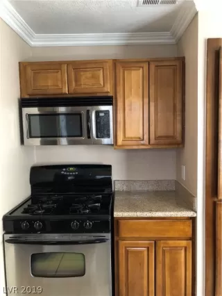 Photo #2: 2077493 Listing