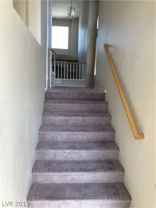 Photo #3: 2077501 Listing