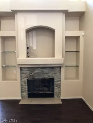 Photo #6: 2077501 Listing