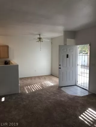 Photo #4: 2077524 Listing