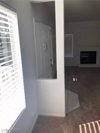 Photo #6: 2077524 Listing