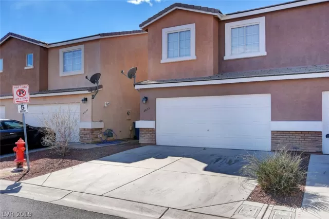 MLS: 2077624 Condo For Sale