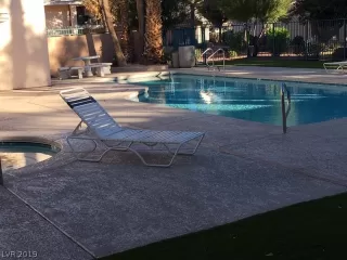 Photo #2: 2077626 Listing