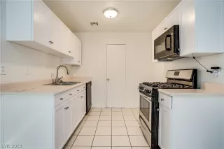 Photo #1: 2077677 Listing 