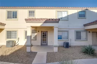 Photo #4: 2077677 Listing 