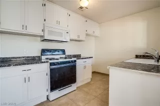 Photo #1: 2077678 Listing