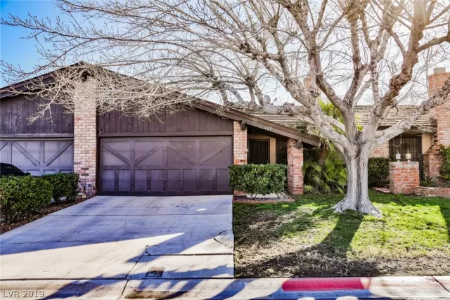 MLS: 2077692 Condo For Sale