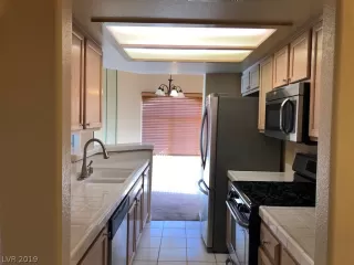 Photo #4: 2077718 Listing 