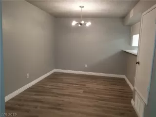 Photo #2: 2077753 Listing 