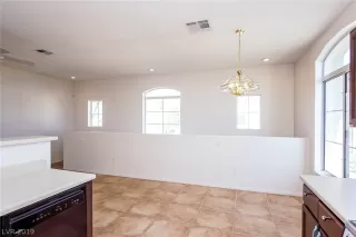 Photo #3: 2077754 Listing 