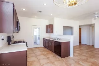 Photo #6: 2077754 Listing 