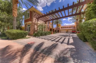 Photo #1: 2077760 Listing