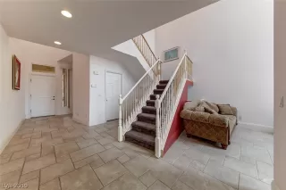 Photo #3: 2077760 Listing