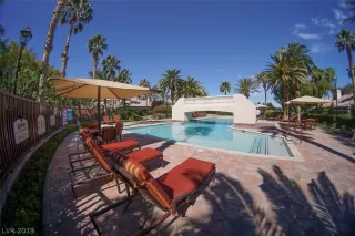 Photo #2: 2077775 Listing